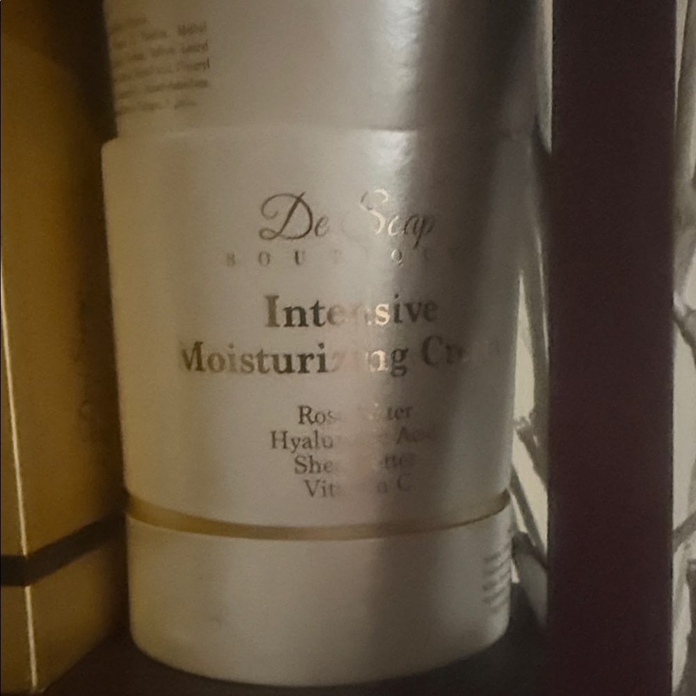 Intensive Moisturizing Cream - White